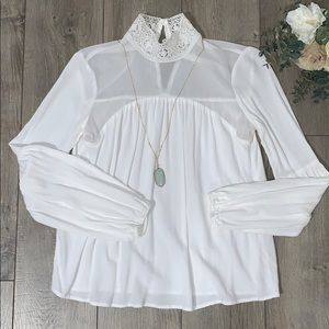 NWOT Decree Vintage Blouse Crotchet Lace